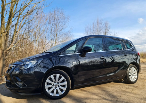 Opel Zafira cena 55999 przebieg: 114500, rok produkcji 2016 z Józefów małe 742